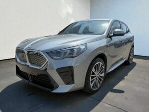 BMW iX2 30e xDrive foto 1