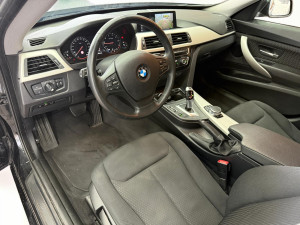 BMW 320i xDrive foto 7