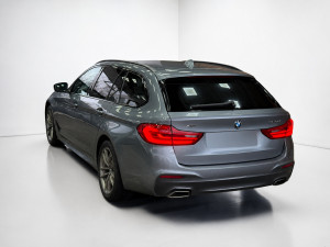 BMW 520d xDrive Touring foto 3
