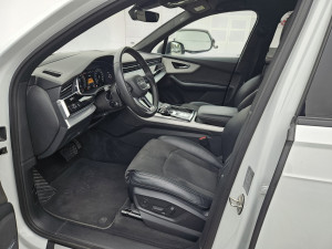 AUDI Q7 quattro foto 8