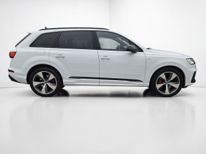 AUDI Q7 quattro foto 4