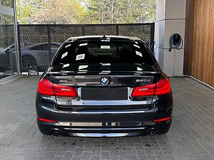 BMW řada 5 520d xDrive A/T foto 13