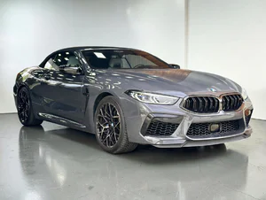 BMW M8 cabrio foto 5