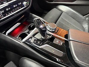 BMW řada 5 520d xDrive A/T foto 7