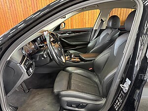BMW řada 5 520d xDrive A/T foto 3