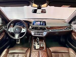 BMW 740Li xDrive foto 5
