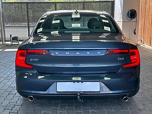 Volvo S90 D4 Momentum Automatic foto 22