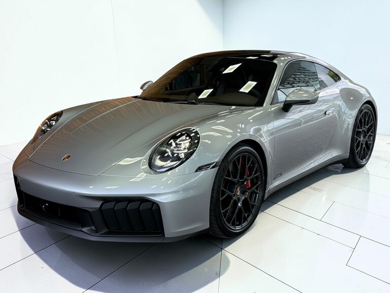 Porsche 911 Carrera 4 GTS