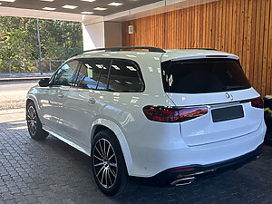 Mercedes-Benz GLS 350 d 4MATIC foto 26