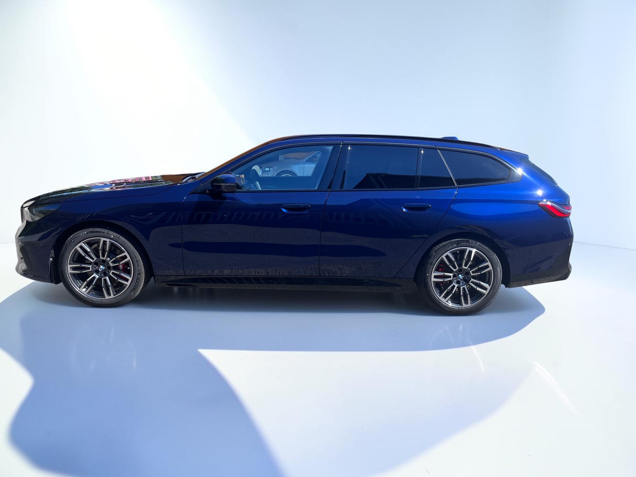 BMW 520d xDrive Touring foto 3